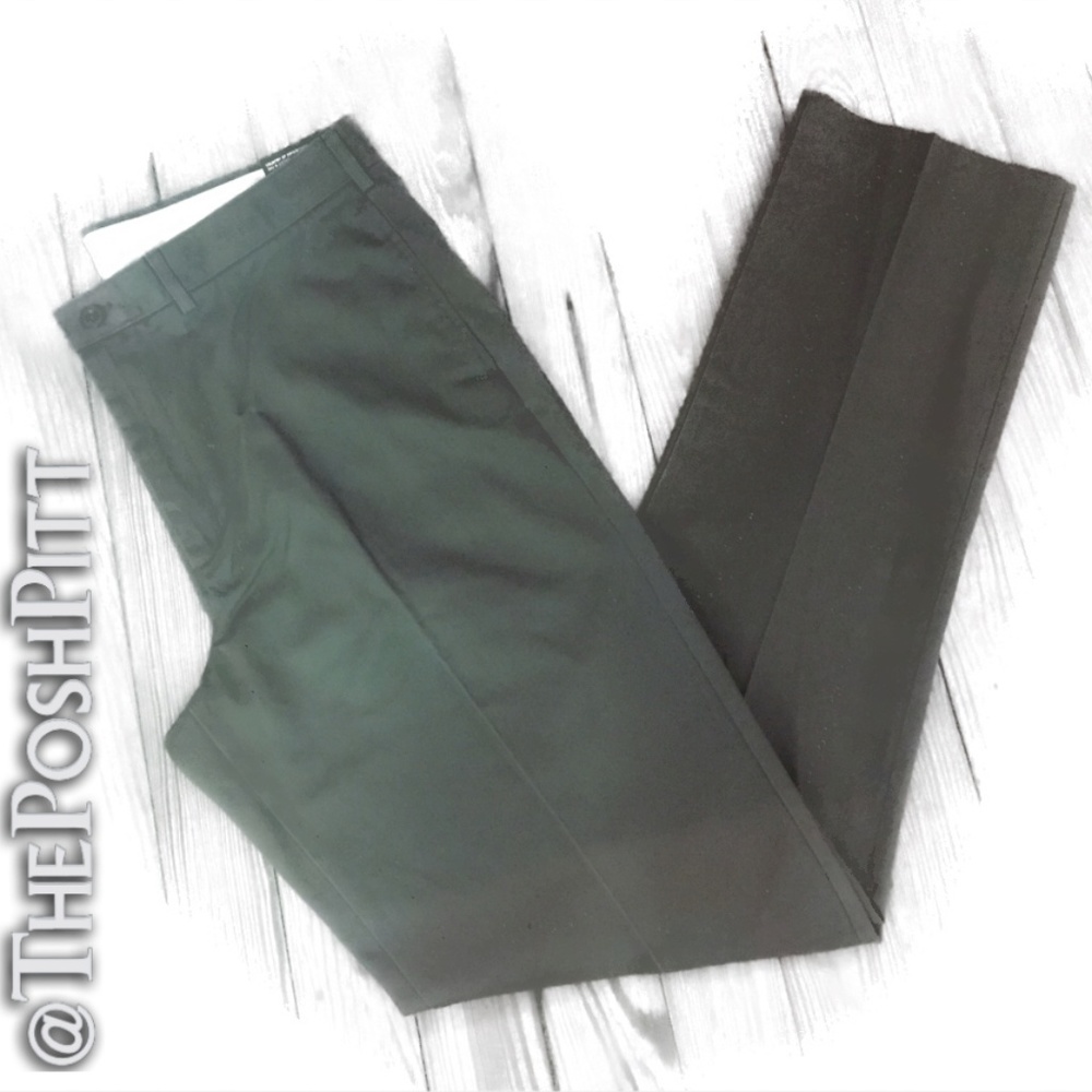 NWT Lands' End Plain Front Traditional Fit Pants